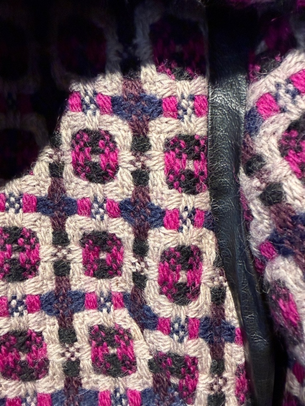 Vintage Womens Pink Patterned Long Coat with Faux Fur Collar - Picture 3 of 11